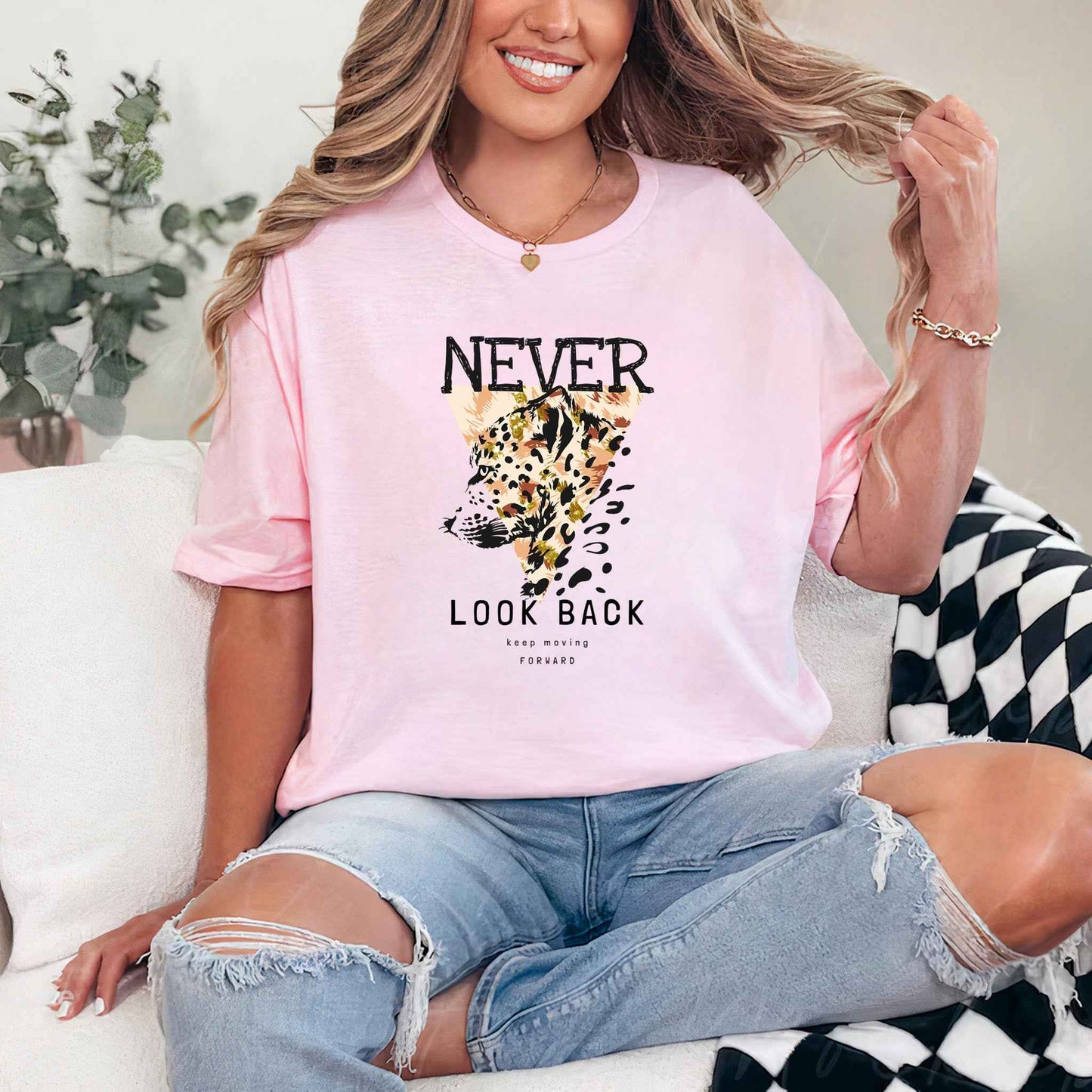 Tricou dama din bumbac 100% cu Animale NEVER LOOK BACK